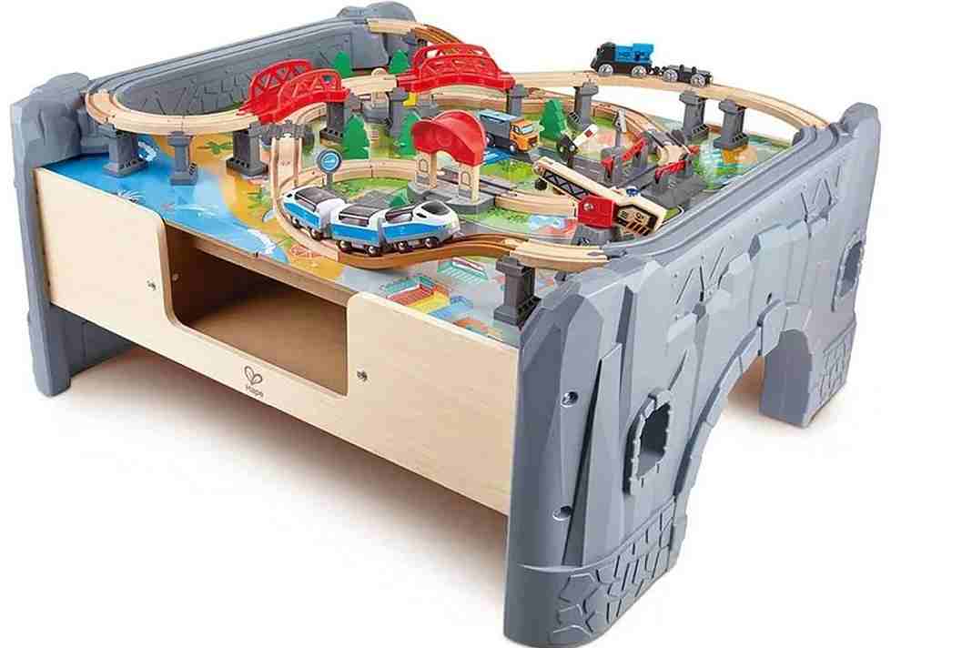 toymaster-hape-railway-1 railway