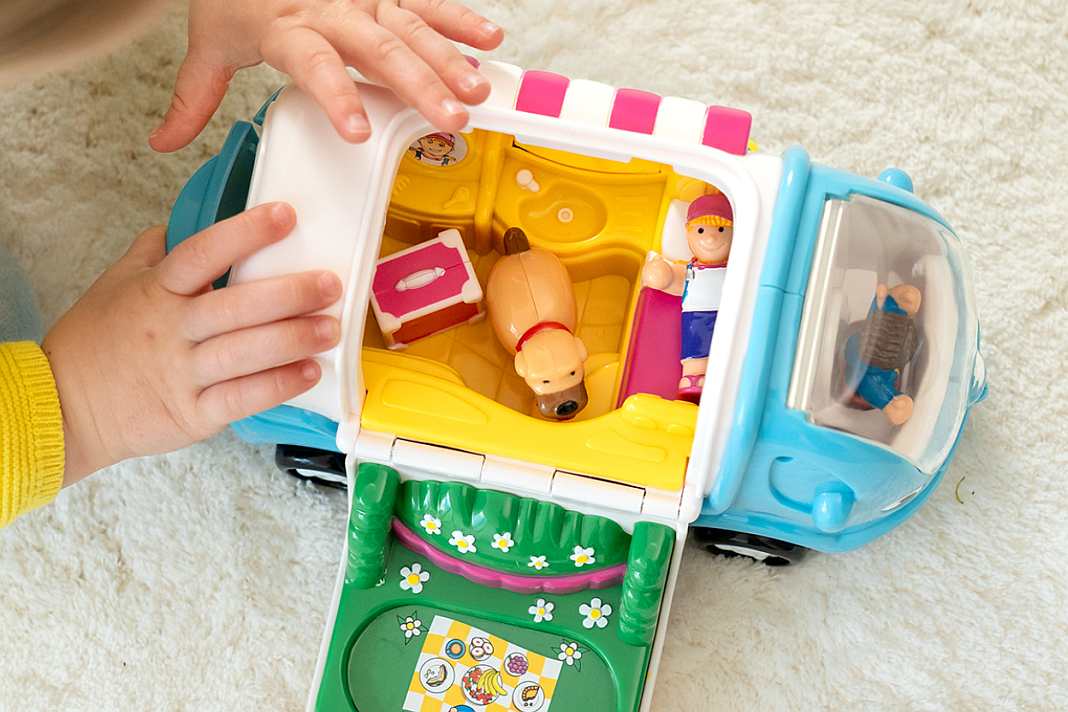 toymaster-tsironis-1 toymaster-tsironis